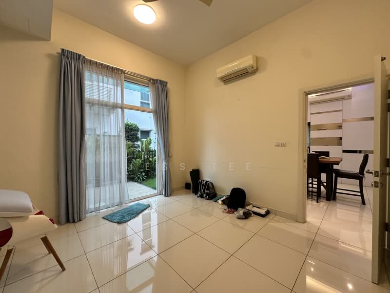 Rumah Berkembar untuk Dijual di Setia Eco Park (Setia Alam) - Jess Tee - Living Room - PropertyGuru.com.my