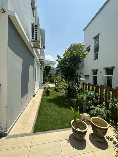 Rumah Berkembar untuk Dijual di Setia Eco Park (Setia Alam) - Jess Tee - Exterior - PropertyGuru.com.my