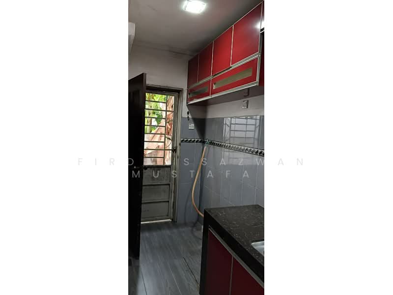 Rumah Teres 2 Tingkat untuk Dijual di Kota Puteri Seksyen 5 (Batu Arang) - Firdaussazwan Mustafa - Kitchen - PropertyGuru.com.my