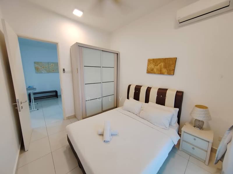 Servis Apartment untuk Dijual di Skysuites @ Meldrum Hills - Boey . - Bedroom - PropertyGuru.com.my
