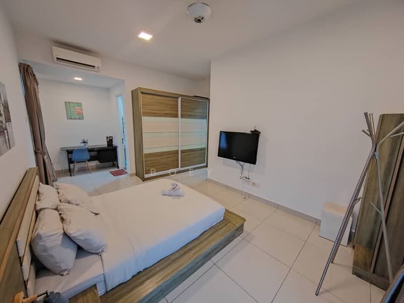 Servis Apartment untuk Dijual di Skysuites @ Meldrum Hills - Boey . - Bedroom - PropertyGuru.com.my
