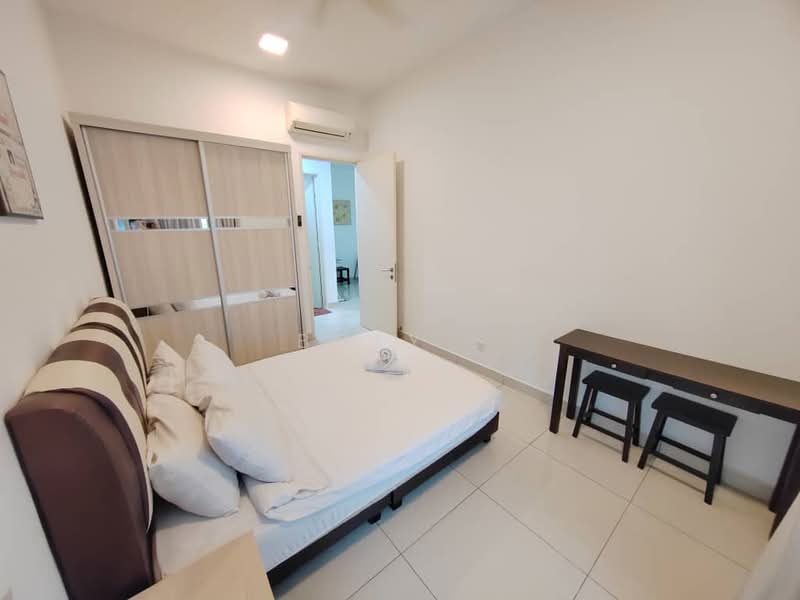Servis Apartment untuk Dijual di Skysuites @ Meldrum Hills - Boey . - Bedroom - PropertyGuru.com.my
