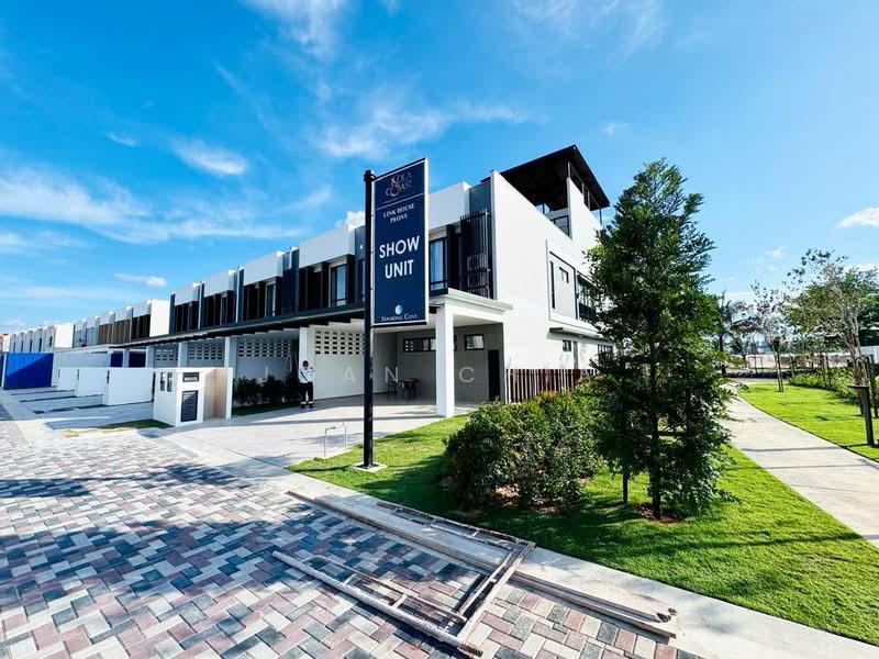 3-storey Terraced House for Sale in Permas Jaya (Johor) - Joan Chia - Exterior - PropertyGuru.com.my