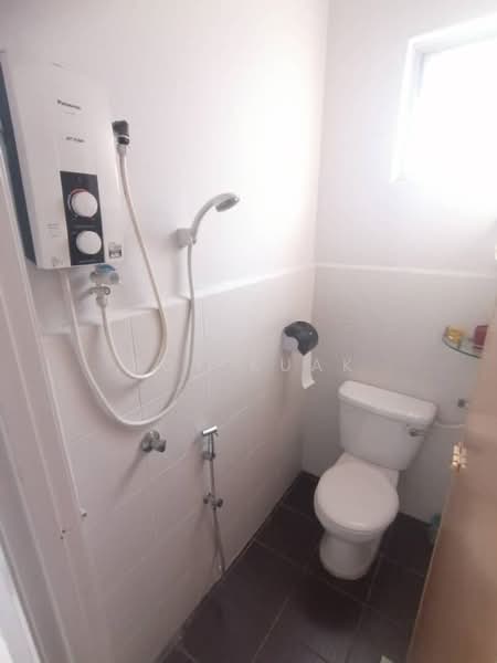 Shop / Office for Sale in Simpang Ampat (Penang) - Roy Kuak - Bathroom - PropertyGuru.com.my