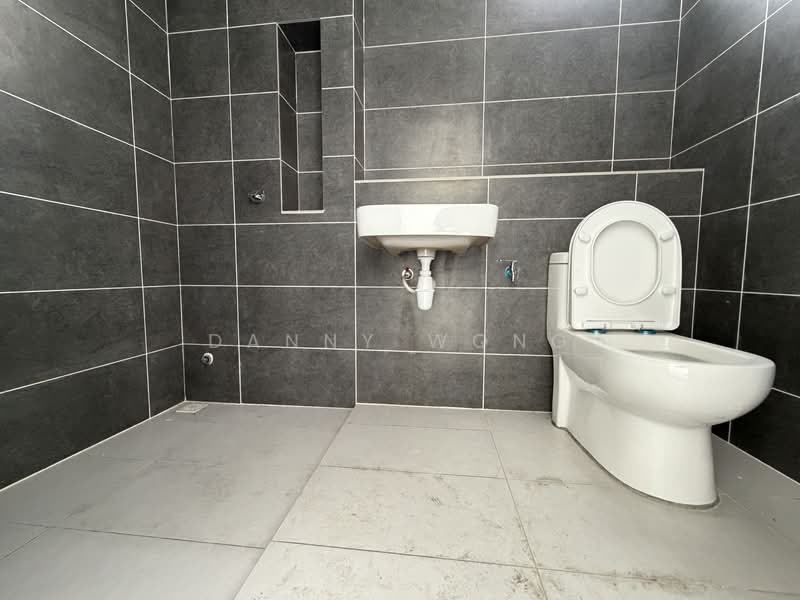 2-storey Terraced House for Sale in Rawang (Selangor) - Danny Wong - Bathroom - PropertyGuru.com.my