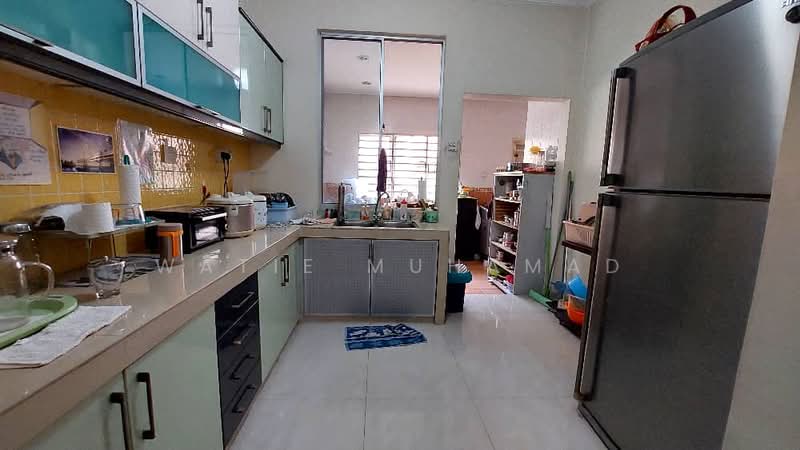 Rumah Teres untuk Dijual di Bandar Puteri Puchong (Puchong) - WATIE MUHAMAD - Kitchen - PropertyGuru.com.my