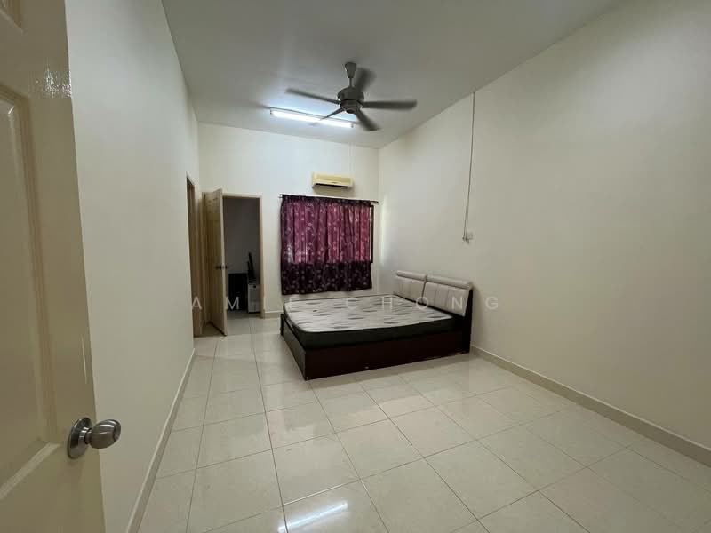 Untuk Dijual - Botani Freehold 2.5 Storey Terrace House Facing Field For Sale