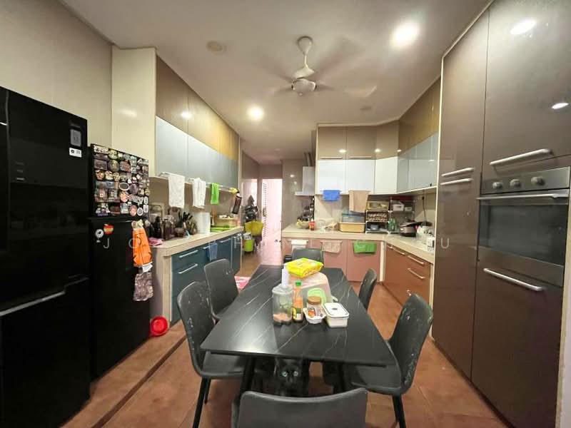 Rumah Teres 2 Tingkat untuk Dijual di Glenmarie (Selangor) - Josephine Chou - Kitchen - PropertyGuru.com.my