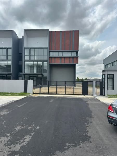 Factory for Rent in Sungai Buloh (Selangor) - Eric Yap - Exterior - PropertyGuru.com.my