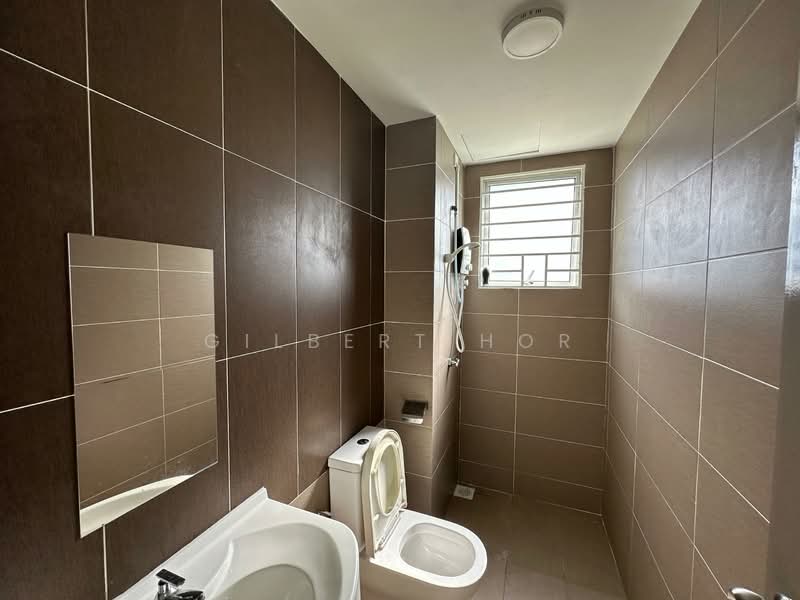 Kondominium untuk Dijual di Platinum Splendor Residence - Gilbert Hor - Bathroom - PropertyGuru.com.my