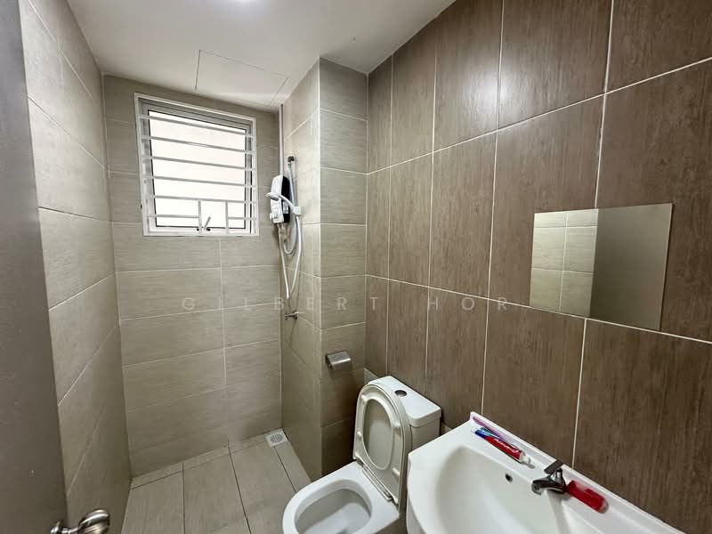 Kondominium untuk Dijual di Platinum Splendor Residence - Gilbert Hor - Bathroom - PropertyGuru.com.my