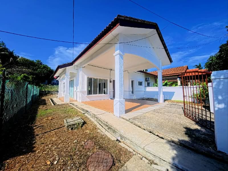 Semi-Detached House for Sale in Sepang (Selangor) - Azizah Hasan - Exterior - PropertyGuru.com.my