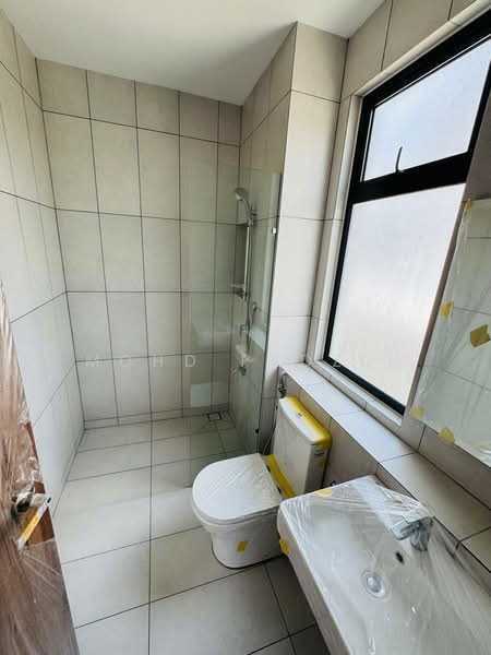 Rumah Berkembar untuk Dijual di Elmina (Shah Alam) - Mohd Fadzli - Bathroom - PropertyGuru.com.my