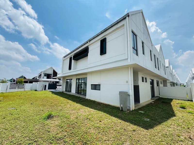 Rumah Berkembar untuk Dijual di Elmina (Shah Alam) - Mohd Fadzli - Exterior - PropertyGuru.com.my