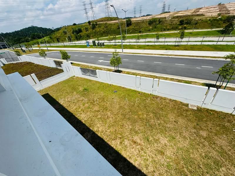 Rumah Berkembar untuk Dijual di Elmina (Shah Alam) - Mohd Fadzli - Exterior - PropertyGuru.com.my