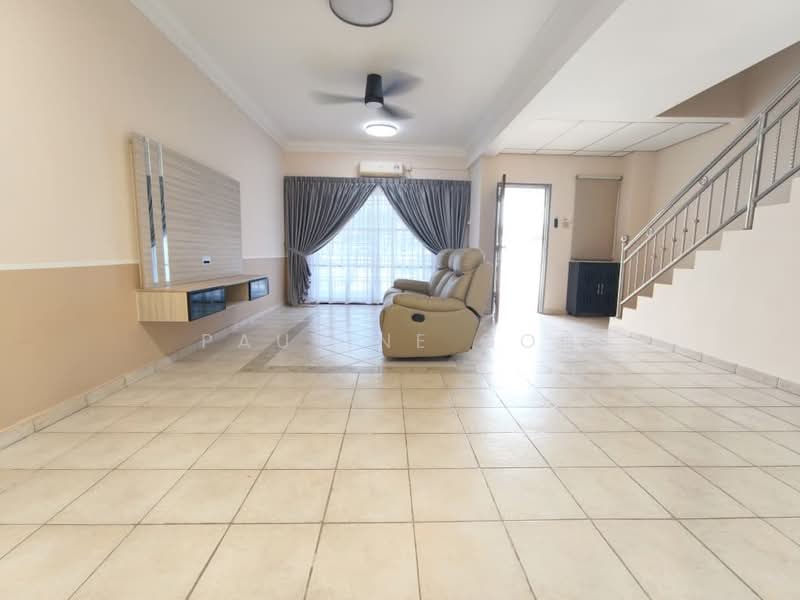 2-storey Terraced House for Sale in Taman Nusa Perintis (Iskandar Puteri (Nusajaya)) - Pauline Goh - Living Room - PropertyGuru.com.my