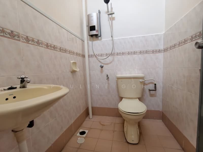 2-storey Terraced House for Sale in Taman Nusa Perintis (Iskandar Puteri (Nusajaya)) - Pauline Goh - Bathroom - PropertyGuru.com.my