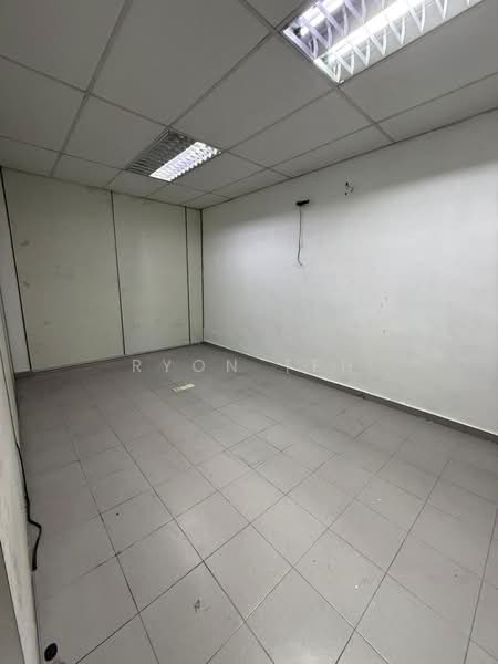Shop for Rent in Johor Bahru (Johor) - Ryon Teh - Interior - PropertyGuru.com.my