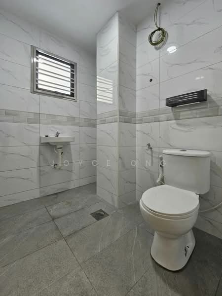 Rumah Teres 2 Tingkat untuk Dijual di Taman Desa Jaya (Johor Bahru) - Joyce Ong - Bathroom - PropertyGuru.com.my