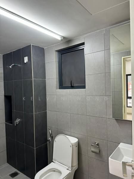 Servis Apartment untuk Disewa di D'Cosmos Residences - Kelvin Wong - Bathroom - PropertyGuru.com.my