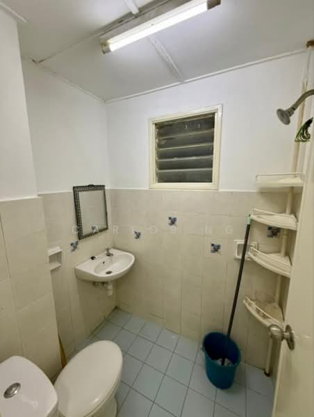 Pangsapuri untuk Disewa di Sri Cempaka (Taman Wawasan) - Carlos Ng - Bathroom - PropertyGuru.com.my