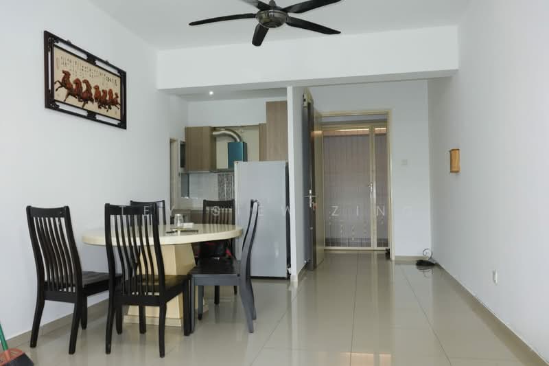 Kondominium untuk Dijual di The Zest @ Kinrara 9 - Tey Siew Zing - Dining Room - PropertyGuru.com.my
