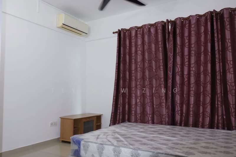 Kondominium untuk Dijual di The Zest @ Kinrara 9 - Tey Siew Zing - Bedroom - PropertyGuru.com.my