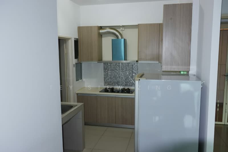 Kondominium untuk Dijual di The Zest @ Kinrara 9 - Tey Siew Zing - Kitchen - PropertyGuru.com.my