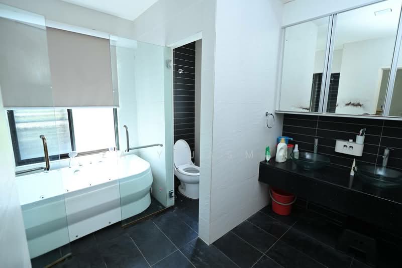 Semi-Detached House for Sale in Seksyen U9 (Shah Alam) - Zaty Jasmin - Bathroom - PropertyGuru.com.my
