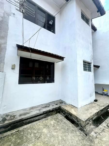 2-storey Terraced House for Sale in Taman Desaria (Petaling Jaya) - Noraini Dahan - Exterior - PropertyGuru.com.my