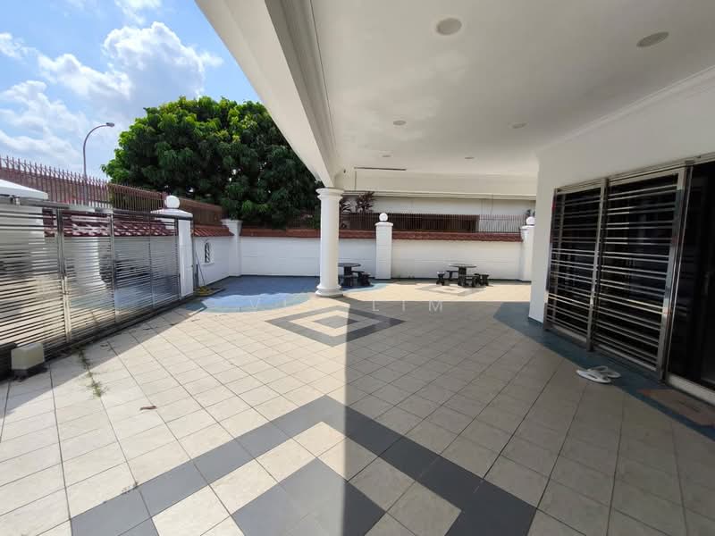 1-storey Terraced House for Sale in Bukit Indah (Iskandar Puteri (Nusajaya)) - Vic Lim - Exterior - PropertyGuru.com.my
