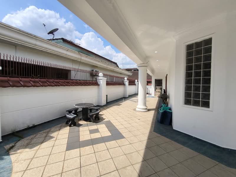 1-storey Terraced House for Sale in Bukit Indah (Iskandar Puteri (Nusajaya)) - Vic Lim - Exterior - PropertyGuru.com.my