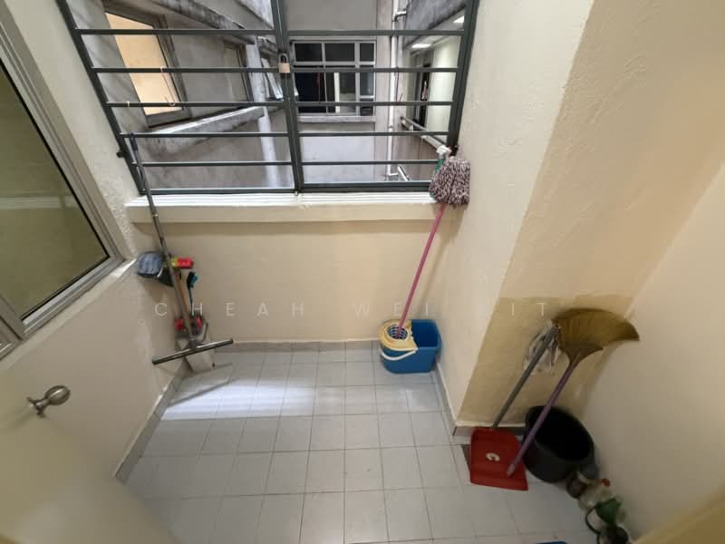 Apartment for Rent at Park Avenue - Cheah Wei Kit - Balcony - PropertyGuru.com.my