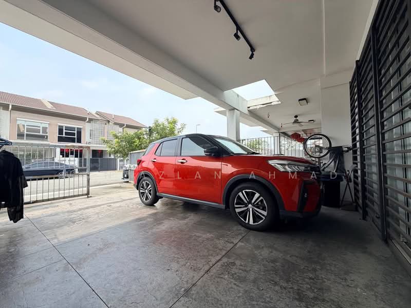 Rumah Teres 2 Tingkat untuk Dijual di Bandar Rimbayu (Telok Panglima Garang) - Wan Azlan Ahmad - Exterior - PropertyGuru.com.my