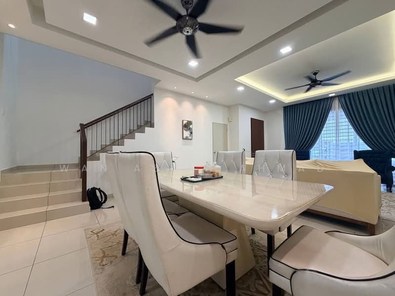 Rumah Teres 2 Tingkat untuk Dijual di Kota Kemuning (Shah Alam) - Wan Azlan Ahmad - Dining Room - PropertyGuru.com.my