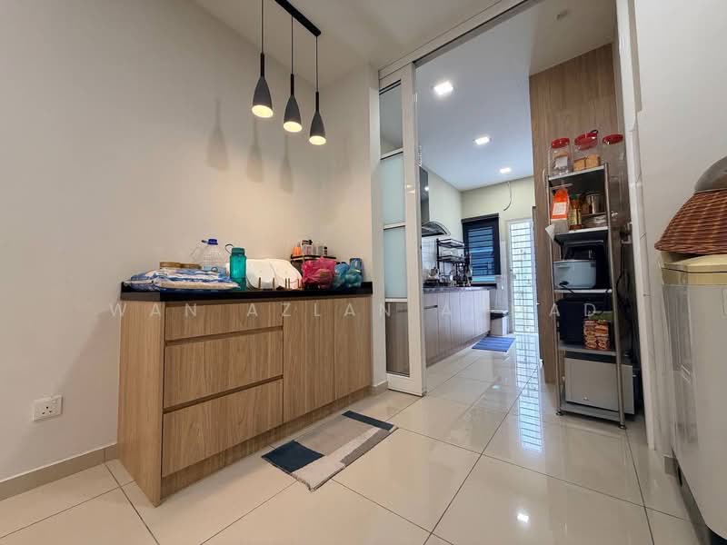 Rumah Teres 2 Tingkat untuk Dijual di Kota Kemuning (Shah Alam) - Wan Azlan Ahmad - Kitchen - PropertyGuru.com.my