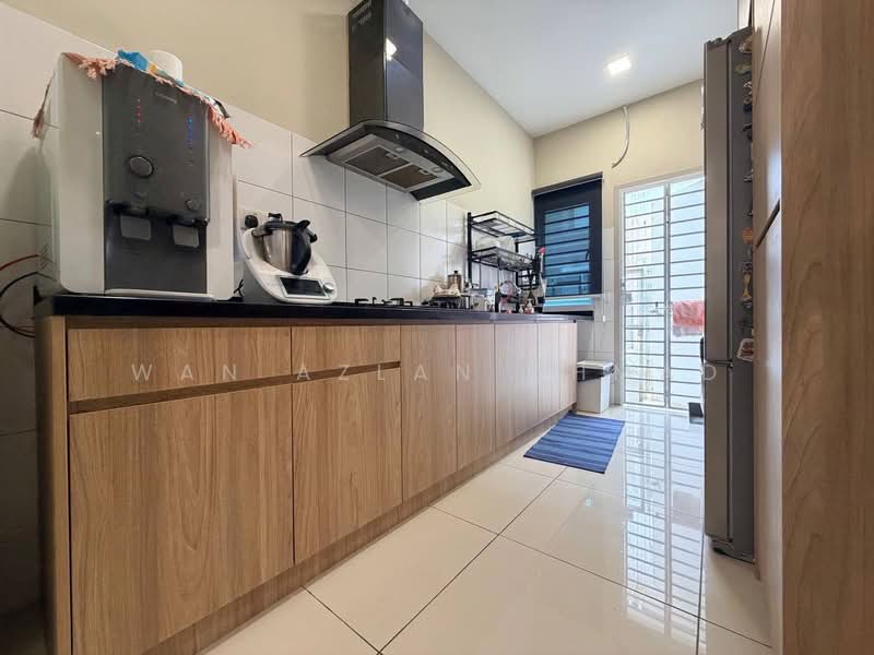 Rumah Teres 2 Tingkat untuk Dijual di Kota Kemuning (Shah Alam) - Wan Azlan Ahmad - Kitchen - PropertyGuru.com.my
