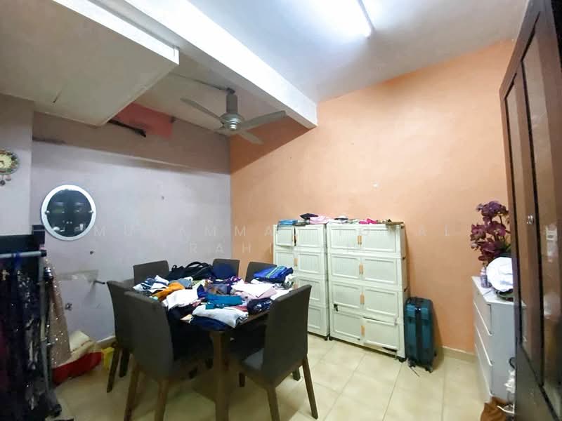 2-storey Terraced House for Sale in Taman Seri Sementa (Kapar) - Muhammad Iqmal Rahiman - Dining Room - PropertyGuru.com.my