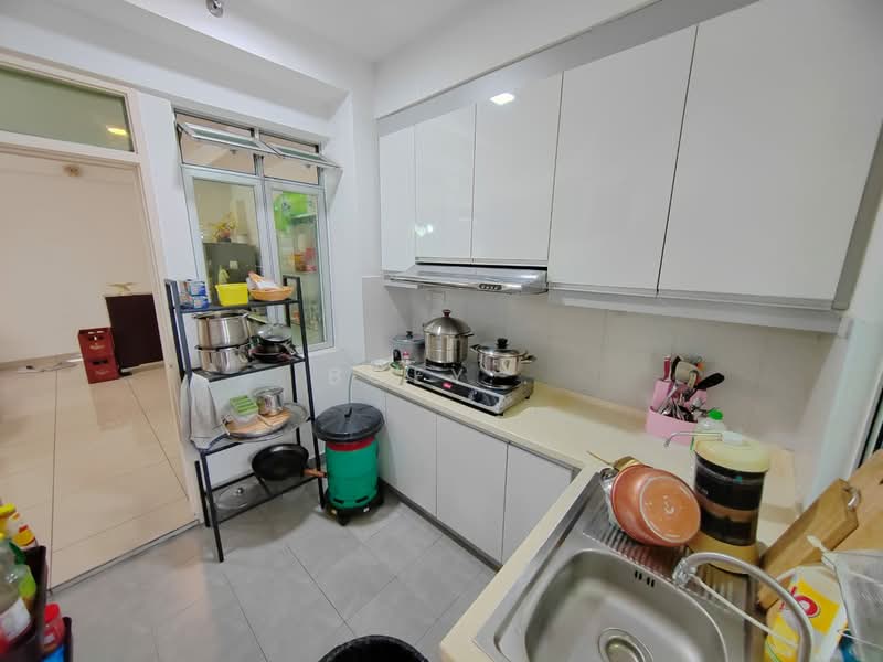Pangsapuri untuk Dijual di Austin Suites (Permata Austin) - Boey . - Kitchen - PropertyGuru.com.my
