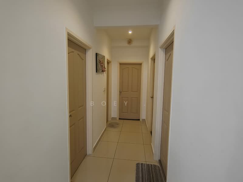 Pangsapuri untuk Dijual di Austin Suites (Permata Austin) - Boey . - Corridor - PropertyGuru.com.my