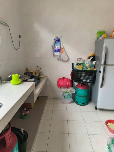 Flat for Sale at Taman Daya - Jalan Bertam 1, 10 and 16 - Kelly Chiam - Kitchen - PropertyGuru.com.my