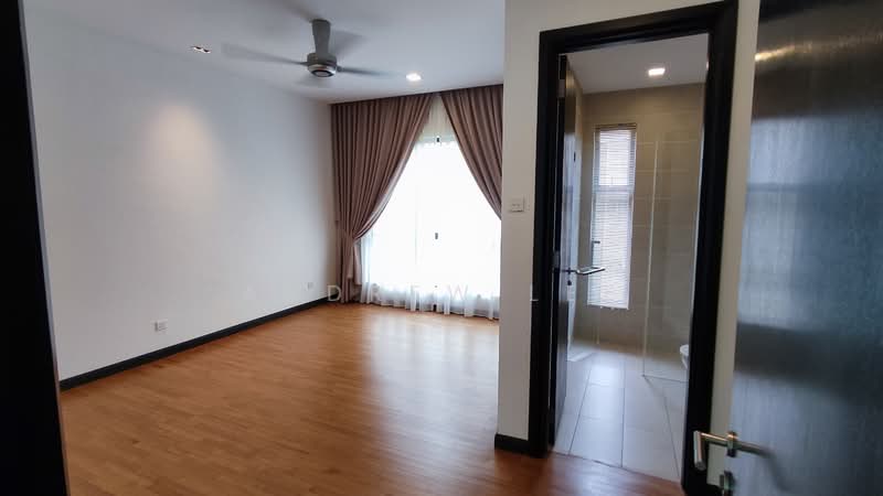 Rumah Banglo untuk Dijual di Leisure Farm (Gelang Patah) - Andrew Lee - Bedroom - PropertyGuru.com.my