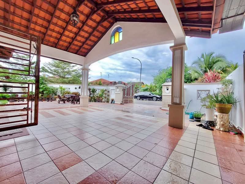 1-storey Terraced House for Sale in Taman Pelangi Indah (Ulu Tiram) - Azlan Ismail aiproperty - Exterior - PropertyGuru.com.my