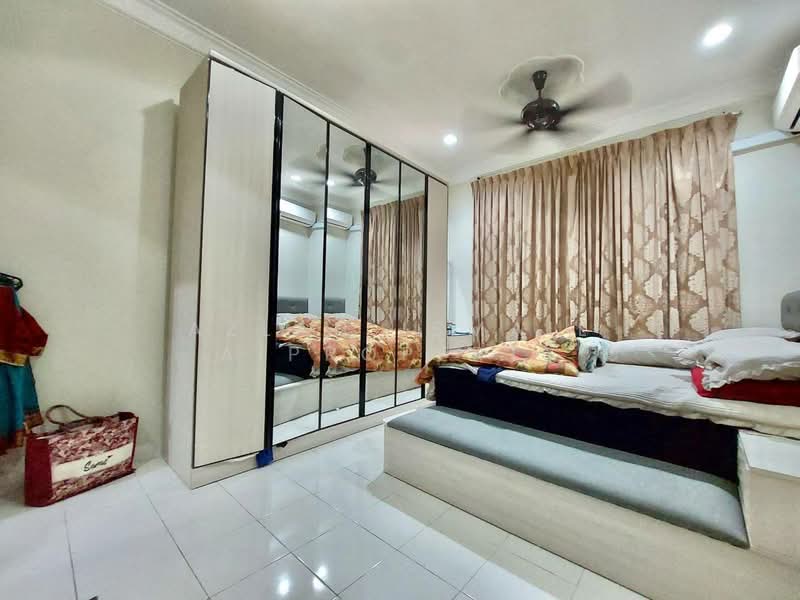 1-storey Terraced House for Sale in Taman Pelangi Indah (Ulu Tiram) - Azlan Ismail aiproperty - Bedroom - PropertyGuru.com.my