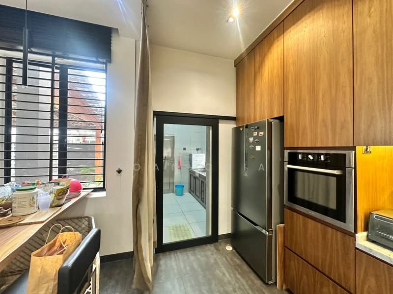 2-storey Terraced House for Rent in Kempas (Johor Bahru) - Joan Chia - Kitchen - PropertyGuru.com.my