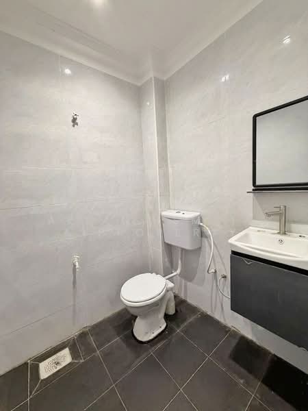 1-storey Terraced House for Sale in Johor Bahru (Johor) - Azlan Ismail aiproperty - Bathroom - PropertyGuru.com.my