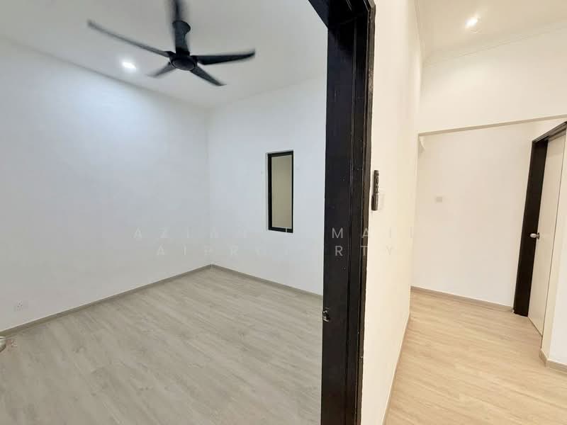 1-storey Terraced House for Sale in Johor Bahru (Johor) - Azlan Ismail aiproperty - Interior - PropertyGuru.com.my