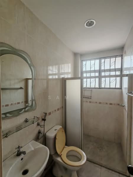 2-storey Terraced House for Rent in Taman Desa Rishah Indah (Ipoh) - Sam . - Bathroom - PropertyGuru.com.my
