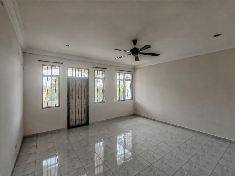 2-storey Terraced House for Rent in Taman Desa Rishah Indah (Ipoh) - Sam . - Living Room - PropertyGuru.com.my