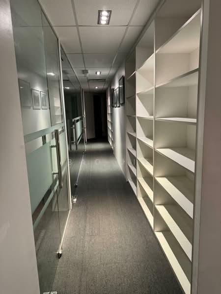 Office for Sale in Mont Kiara (Kuala Lumpur) - Bao Jie - Corridor - PropertyGuru.com.my